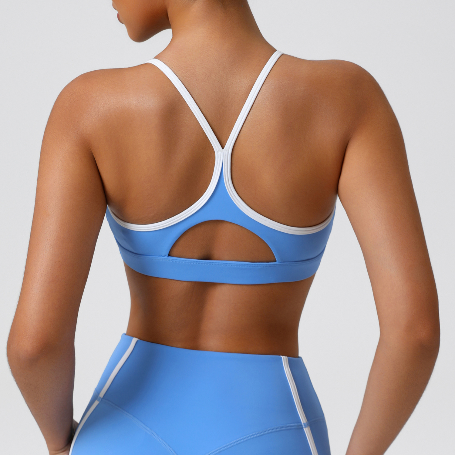Dehnbare, weiche Sportunterwäs – Sports Bra High Impact Bewertung und Preis